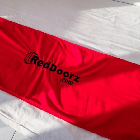 Reddoorz Near Terminal Batu Ampar Hotel Balikpapan Kültér fotó